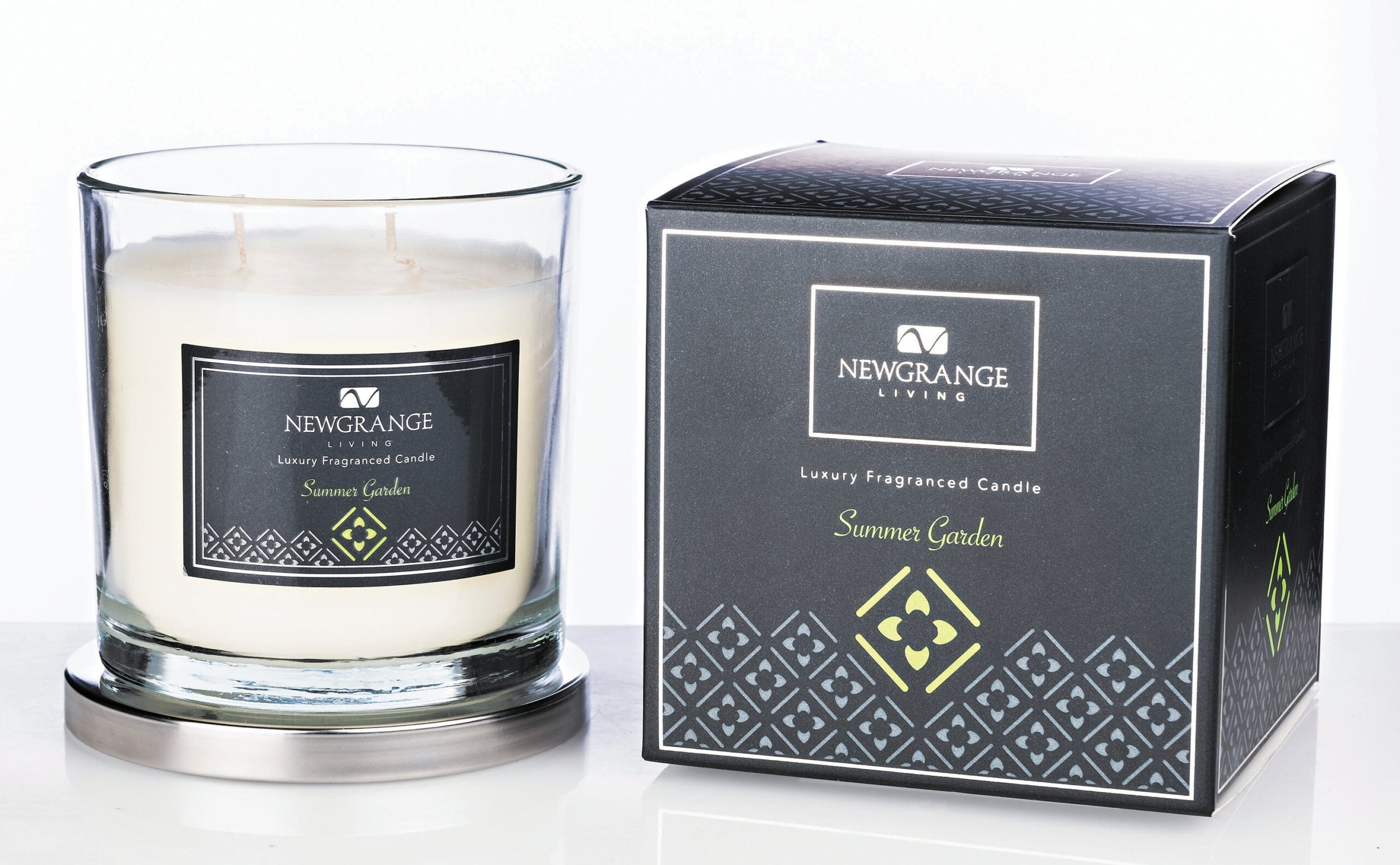 Newgrange - Luxury Fragrance Candle ~ Summer Garden (390g)